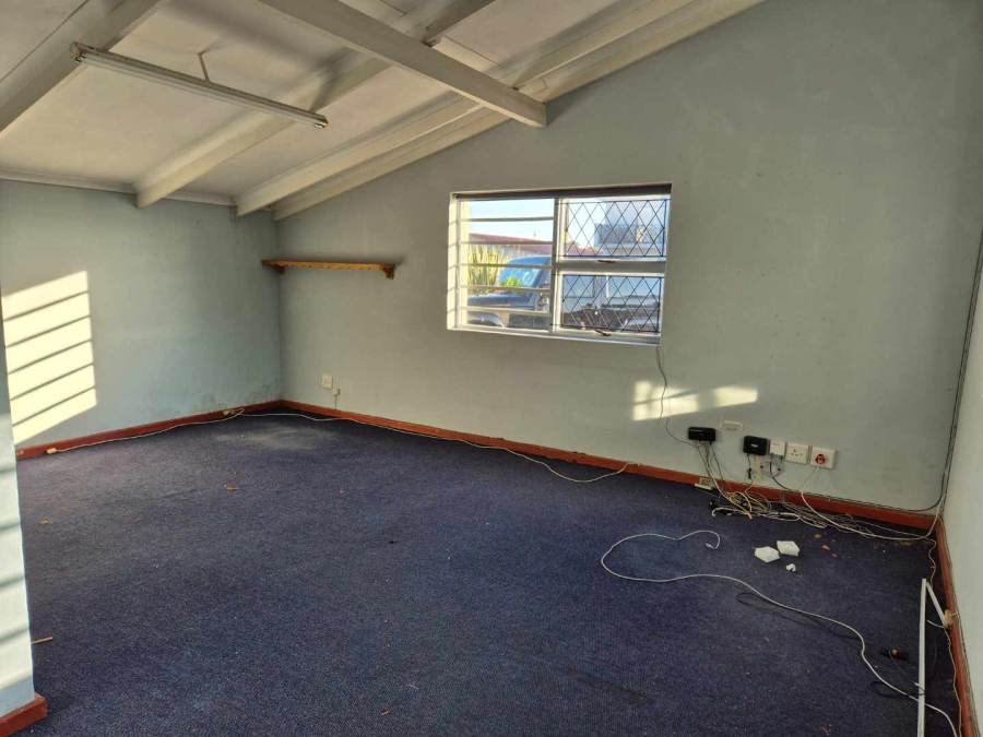 Commercial Property for Sale in Da Nova Western Cape